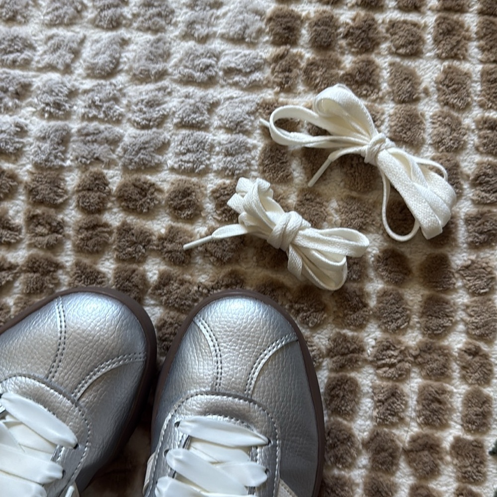 Adidas Womens Vl Court 3.0 Silver Fashion Sneaker Size 6 Medium (B, M) - Picture 11 of 15